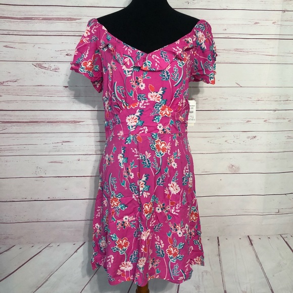NWT Row A Pink Floral Flutter Sleeve Dress - Picture 10 of 13